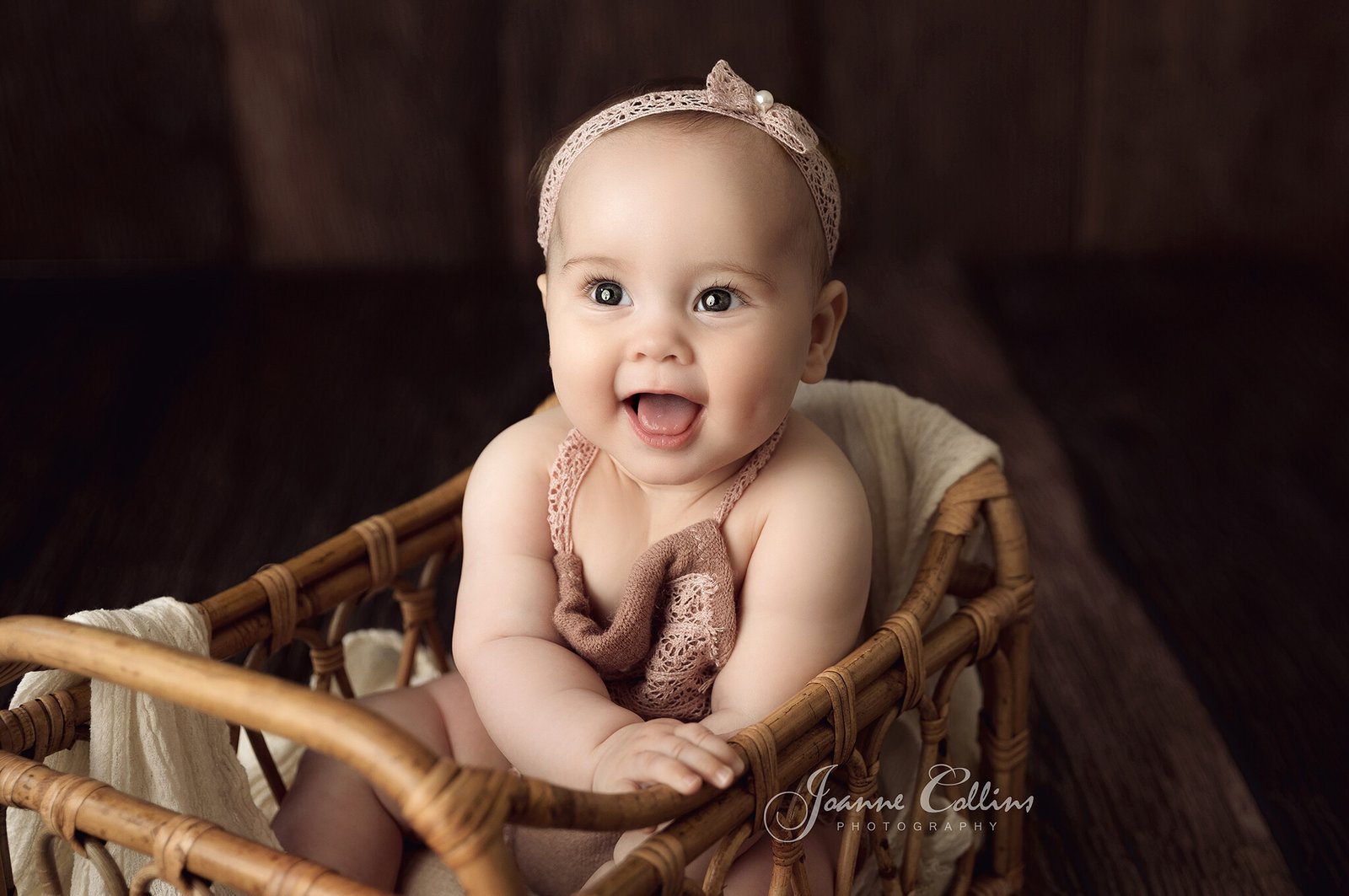 sitter photographer sittingbourne kent baby girl in cute romper and headband set