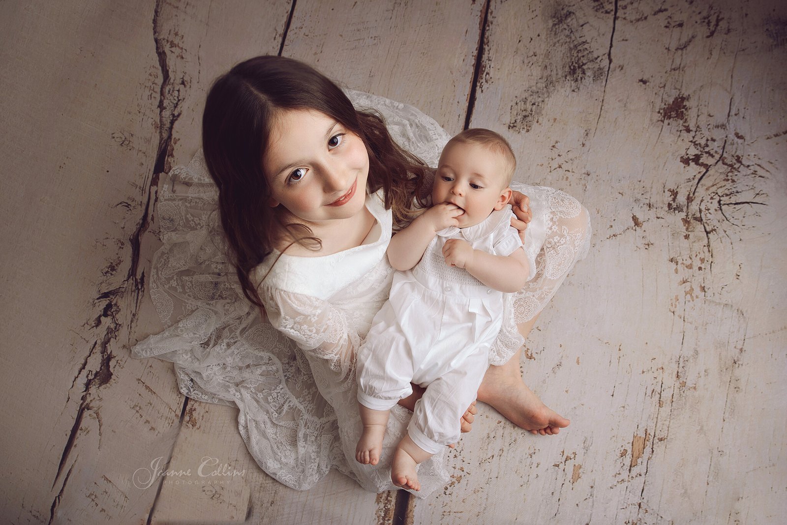 siblings photoshoot kent 8 year girl an 4 month baby